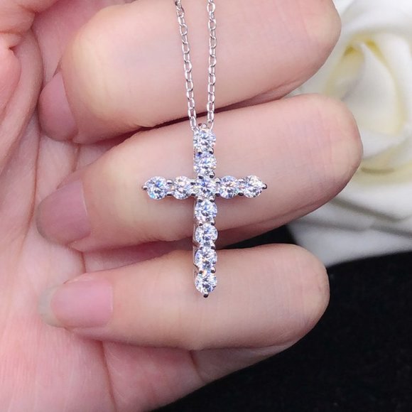 Certified 3.3ct. t.w. Moissanite Diamond Cross Pendant Necklace NEW - Picture 8 of 14